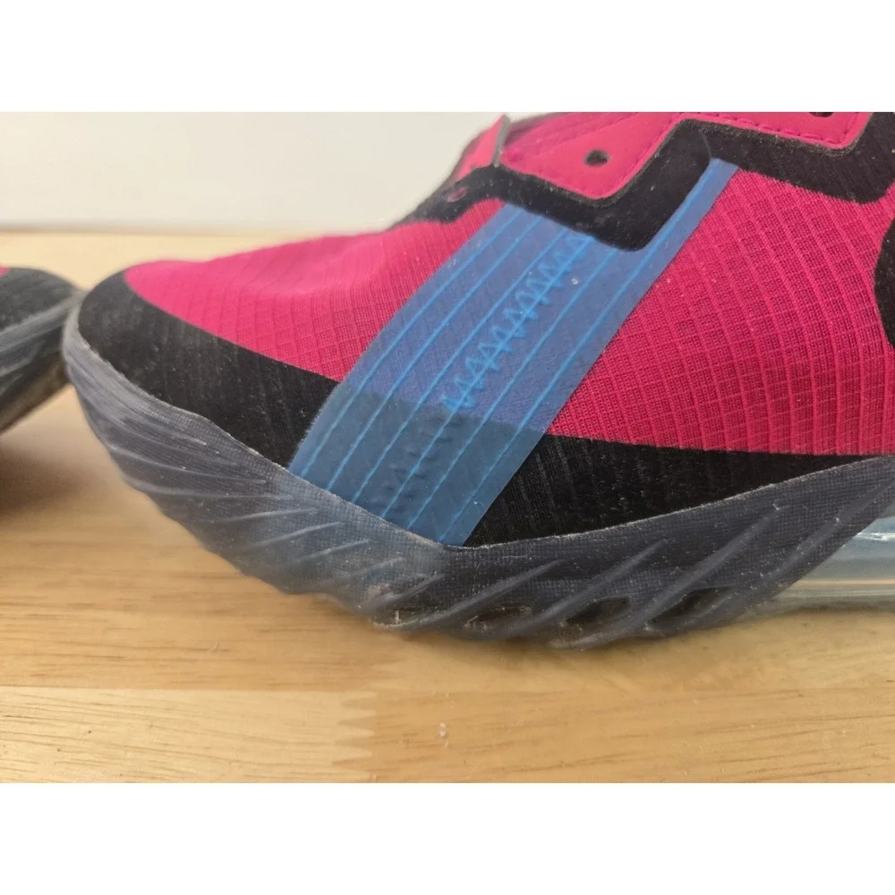 Nike Lebron XVIII Low Fireberry 'Neon Nights' Sneakers‎ Size 3.5 Shoes No Laces